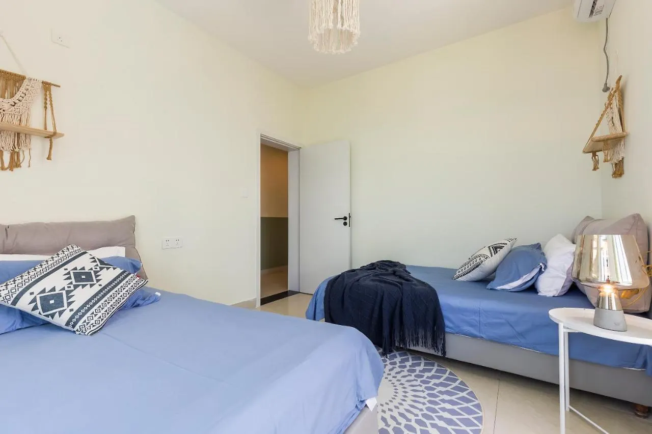 Sanya Sun Seaview Apartment